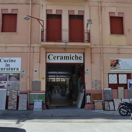 ホテルA Tre Passi Dal Centro パレルモ エクステリア 写真