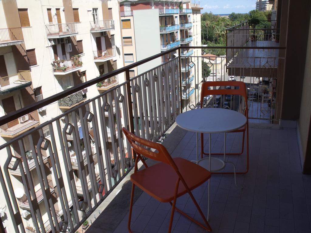 ホテルA Tre Passi Dal Centro パレルモ エクステリア 写真