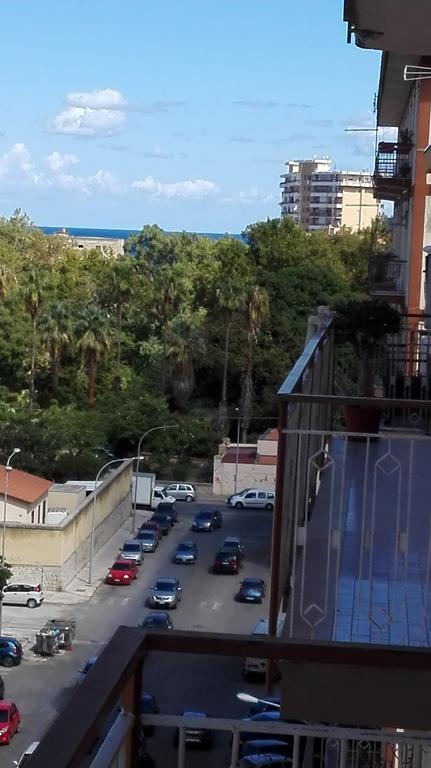 ホテルA Tre Passi Dal Centro パレルモ エクステリア 写真