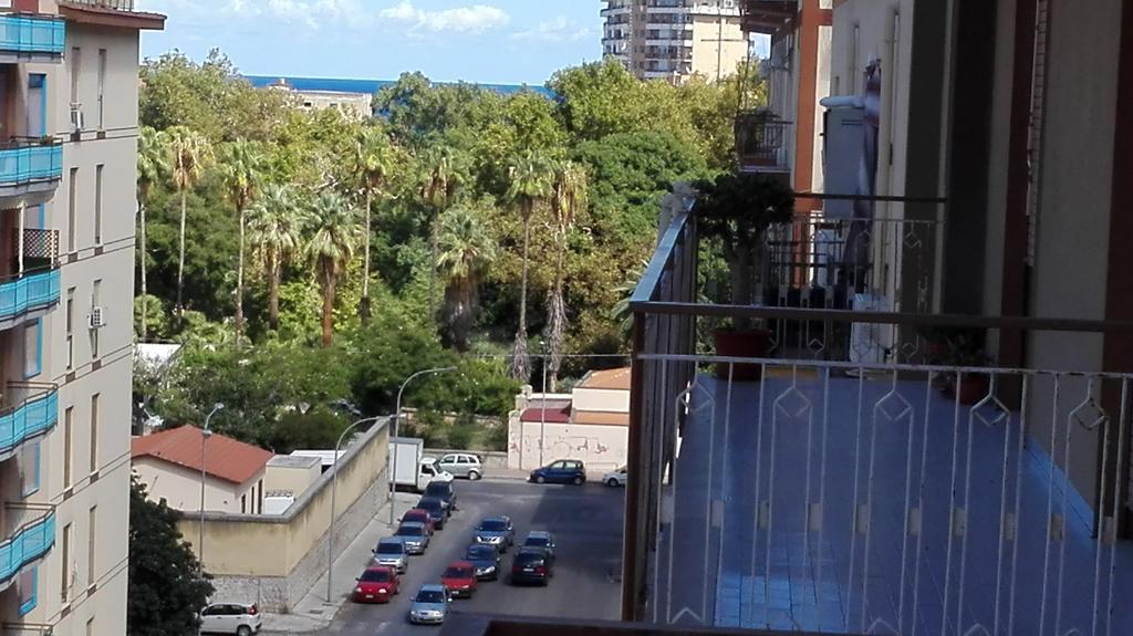 ホテルA Tre Passi Dal Centro パレルモ エクステリア 写真